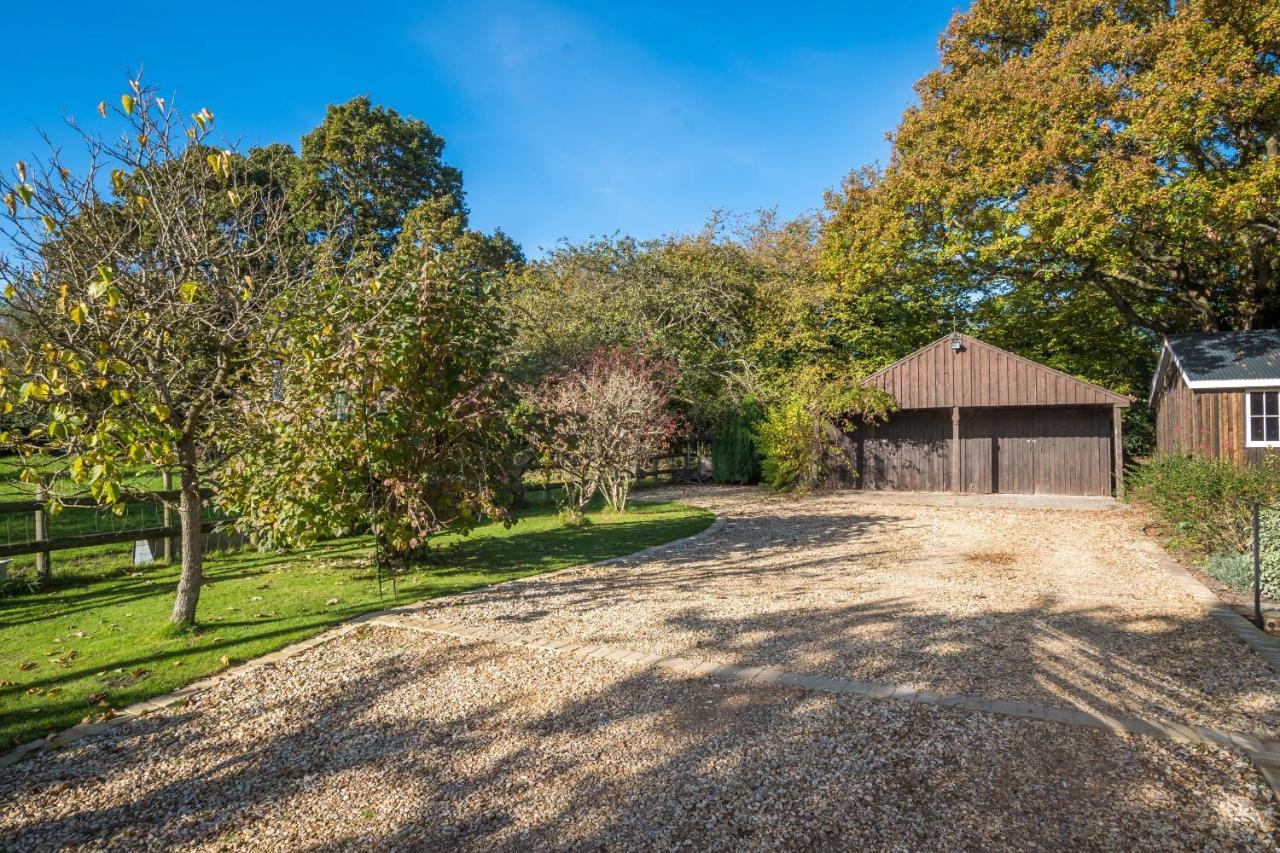 Thatched Cottage Brockenhurst Dış mekan fotoğraf